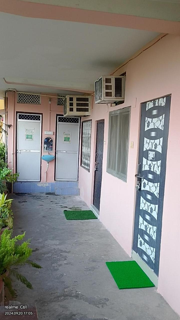 Ganga Paying Guest House Βαρανάσι Δωμάτιο φωτογραφία
